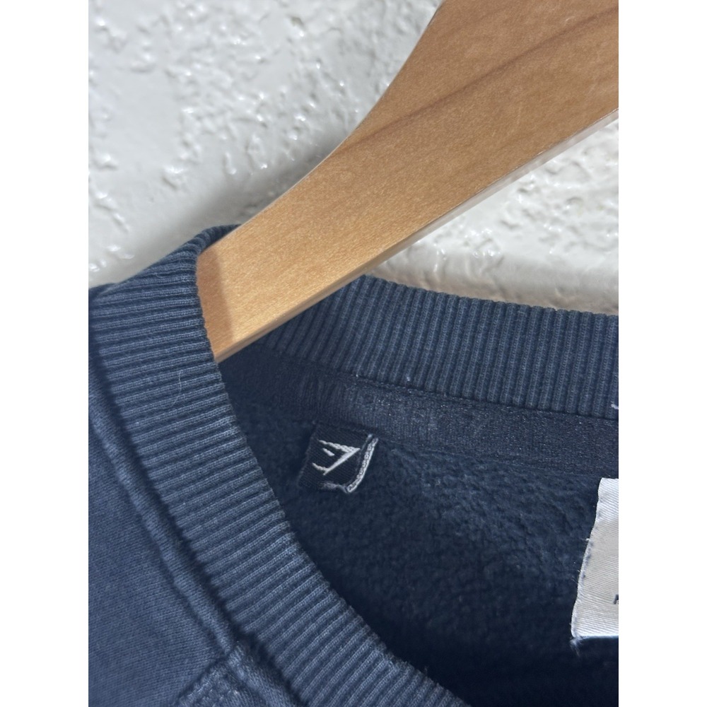 Gymshark Men's Medium Black Crewneck Sweatshirt Embroidered Logo Pullover - Picture 5 of 10